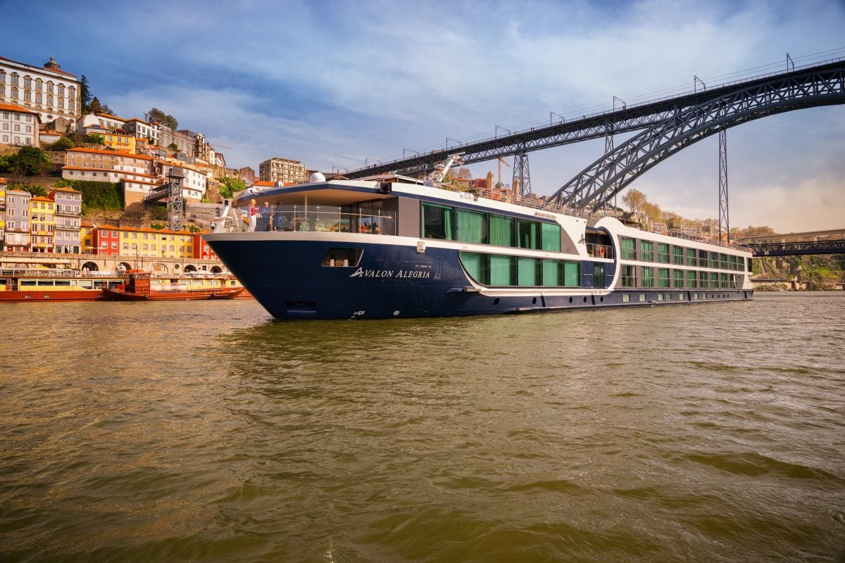 avalon alegria on douro river